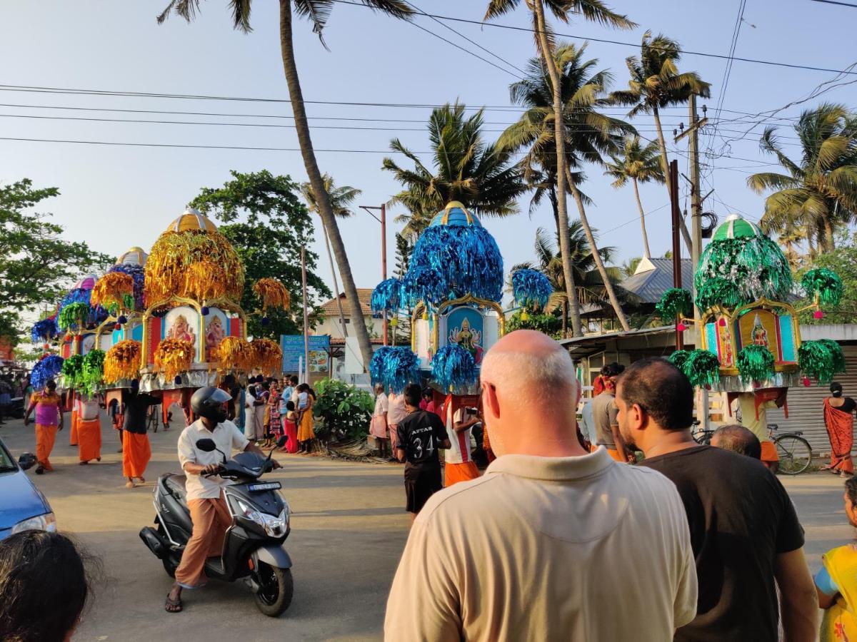 Sajeev Home Stay Cherai Beach Esterno foto