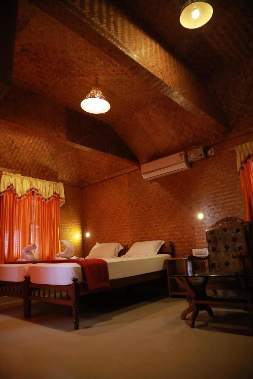Sajeev Home Stay Cherai Beach Esterno foto