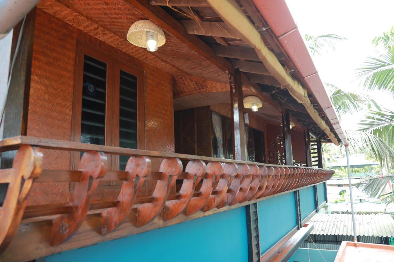 Sajeev Home Stay Cherai Beach Esterno foto