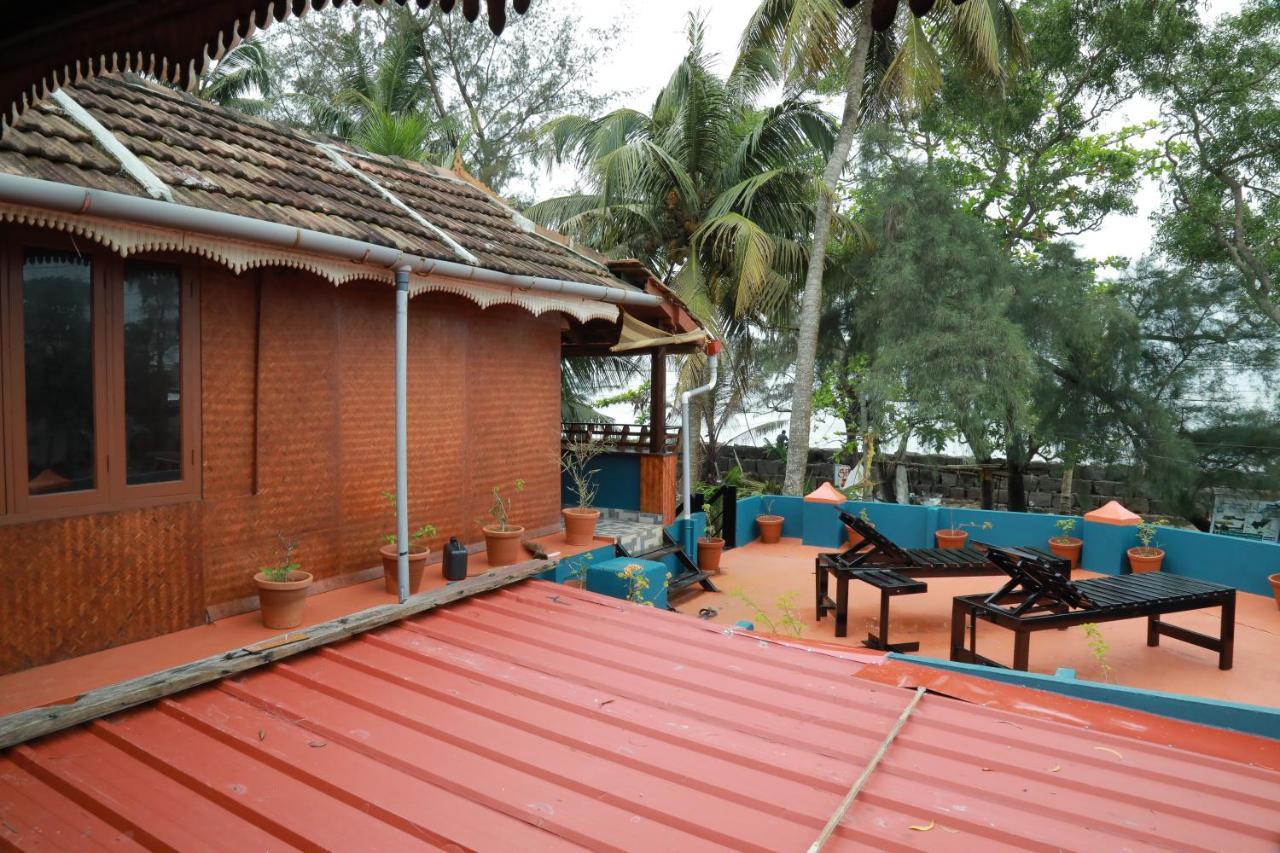 Sajeev Home Stay Cherai Beach Esterno foto