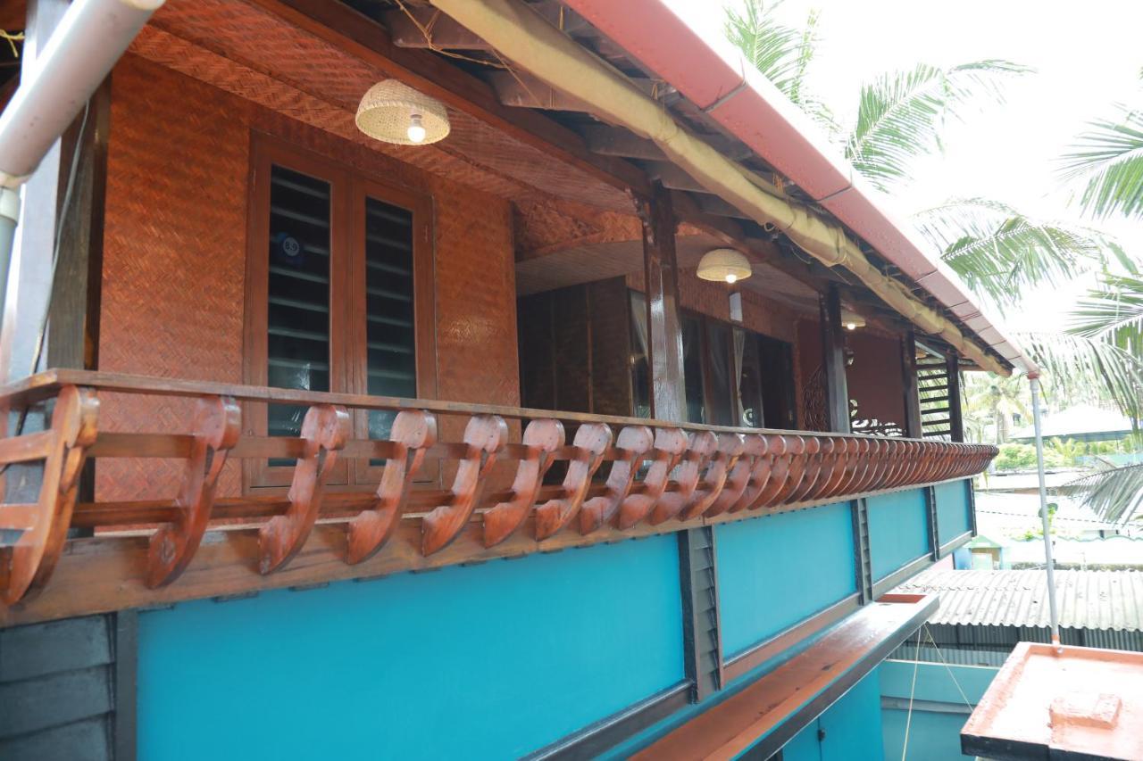 Sajeev Home Stay Cherai Beach Esterno foto