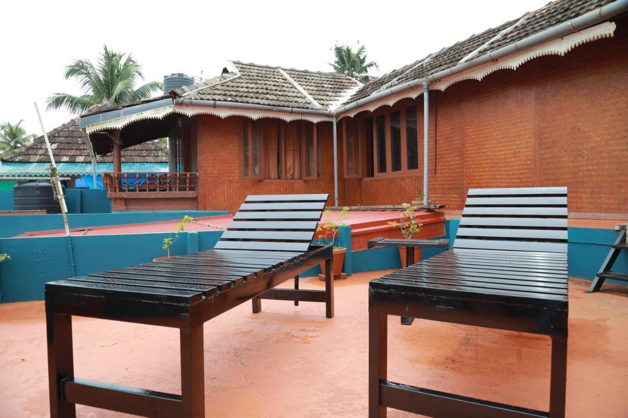 Sajeev Home Stay Cherai Beach Esterno foto